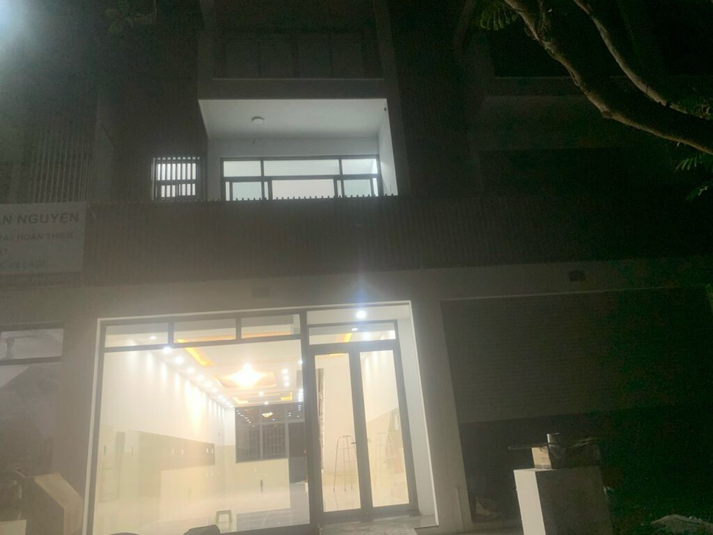 Shophouse 5x25m 4