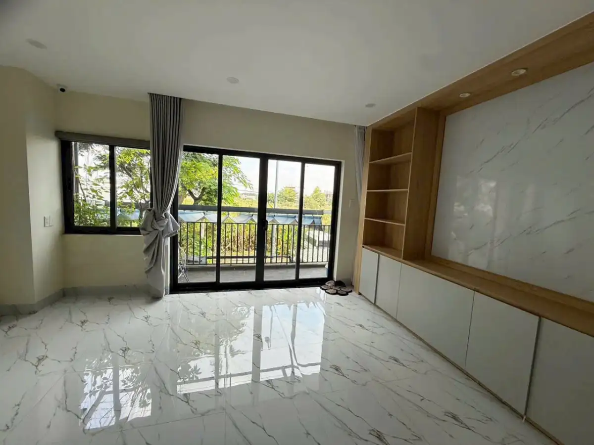 BÁN GẤP NHÀ PHỐ 5×20 KHU ĐÔNG TĂNG LONG BA SON